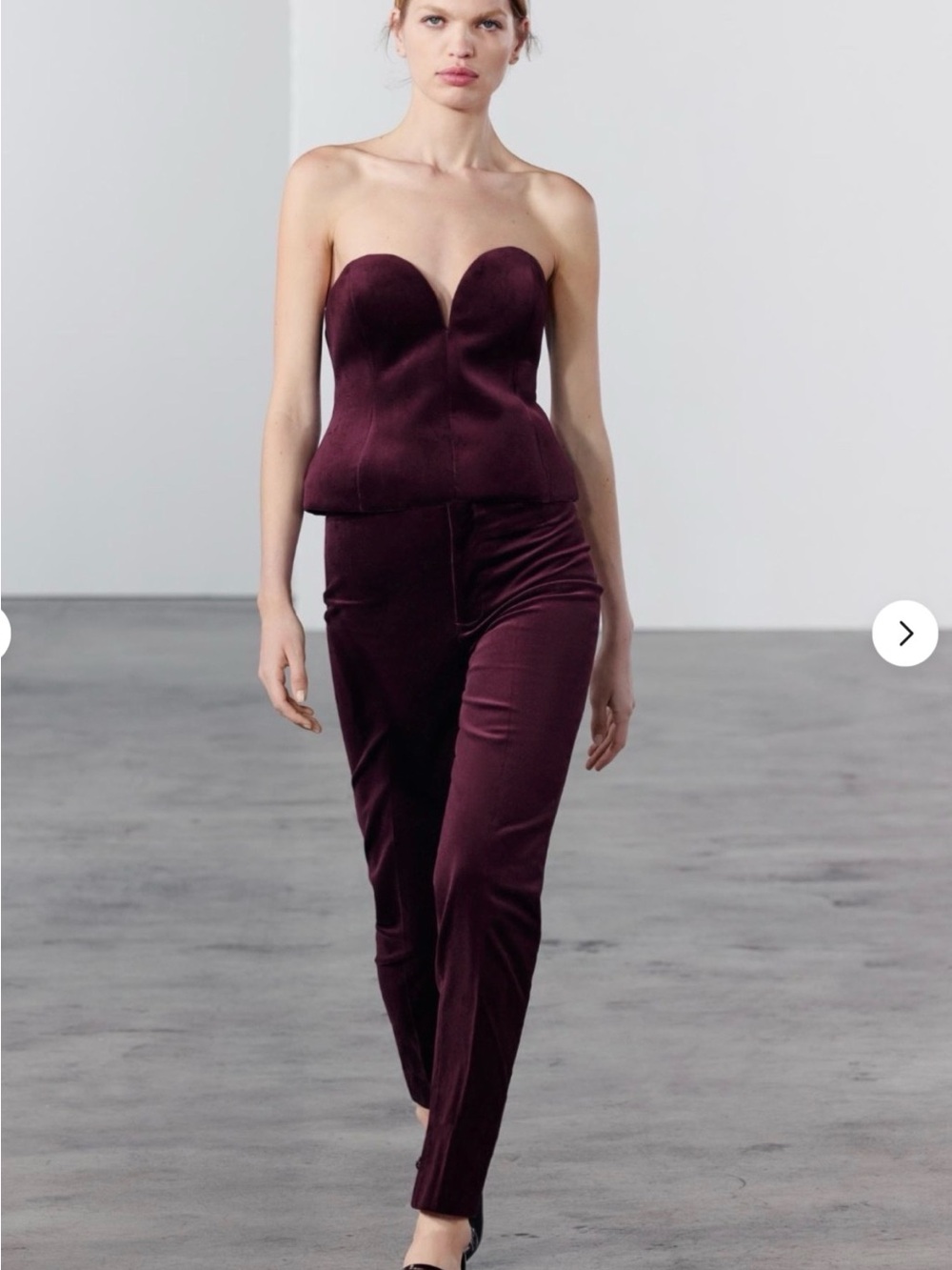 NWOT Zara Strapless Velvet Bustier Top in Burgundy